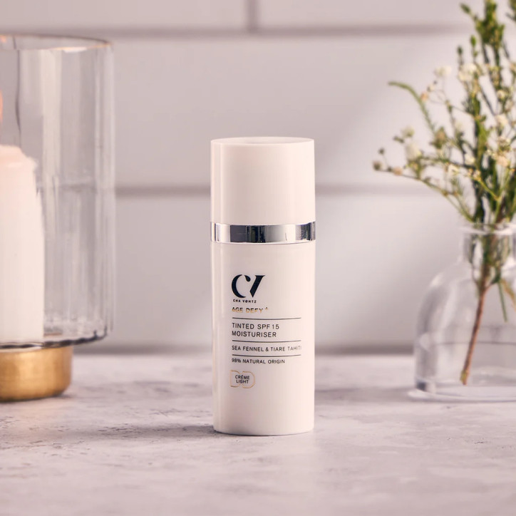 Ενυδατική Κρέμα Προσώπου με Χρώμα Spf 15 | Tinted DD Moisturiser SPF 15 – Light | 30ml